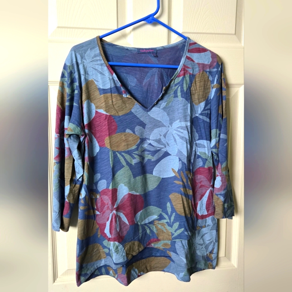 Fresh Produce Colorful Floral Women's Top Size L
